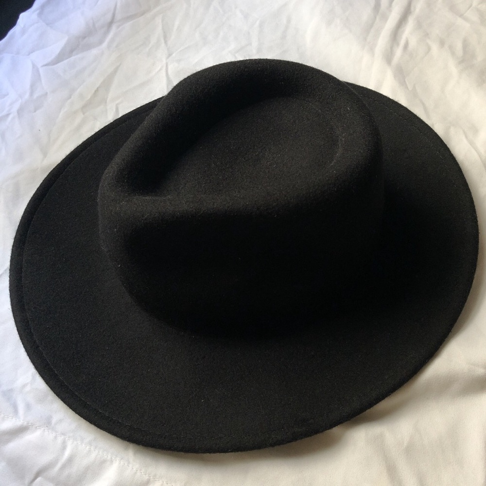 Black hard brim hat